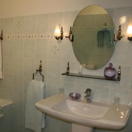 La Croix D'etain Bed & Breakfast Grez-Neuville