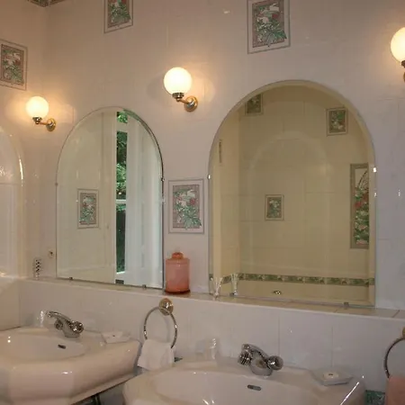 La Croix D'etain Bed & Breakfast